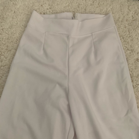 White Capri flowy pants - Picture 2 of 4